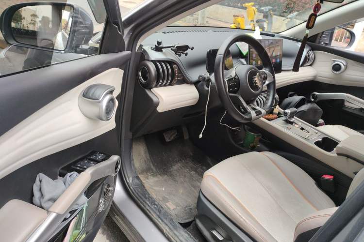 Used BYD Yuan PLUS 2024 Honor Edition 510KM Leading Model Driver Seat