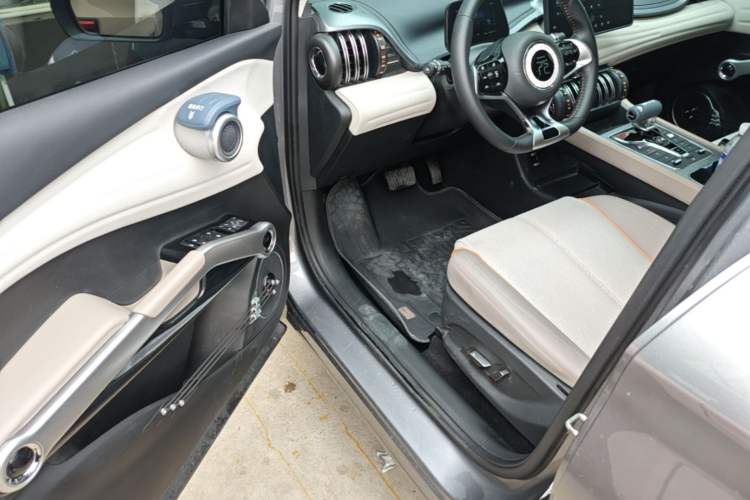 Used BYD Yuan PLUS 2024 Honor Edition 430KM Beyond Model Driver Seat