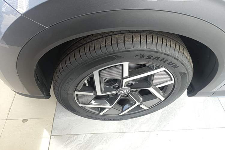 Used BYD Yuan PLUS 2024 Honor Edition 510KM Beyond Model Exterior 4