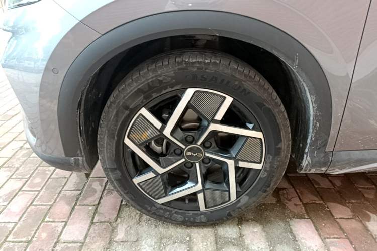 Used BYD Yuan PLUS 2024 Honor Edition 510KM Excellence Model Exterior 4