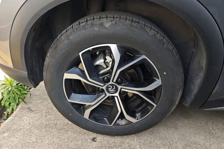 Used BYD Yuan PLUS 2024 Honor Edition 510KM Leading Model Exterior 5