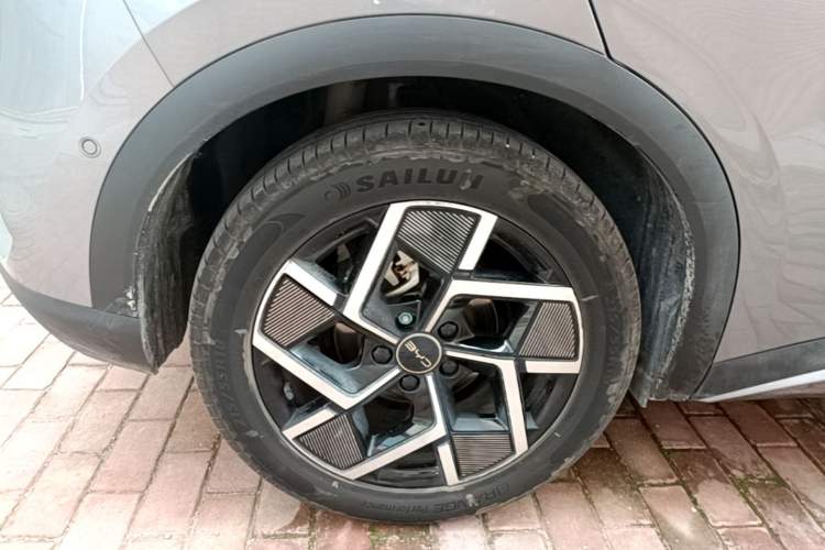 Used BYD Yuan PLUS 2024 Honor Edition 510KM Excellence Model Exterior 5