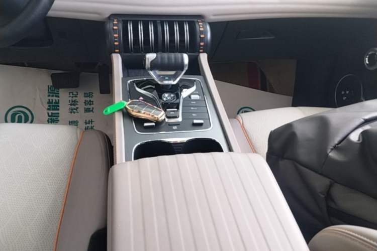 Used BYD Yuan PLUS 2024 Honor Edition 510KM Beyond Model Gear Lever