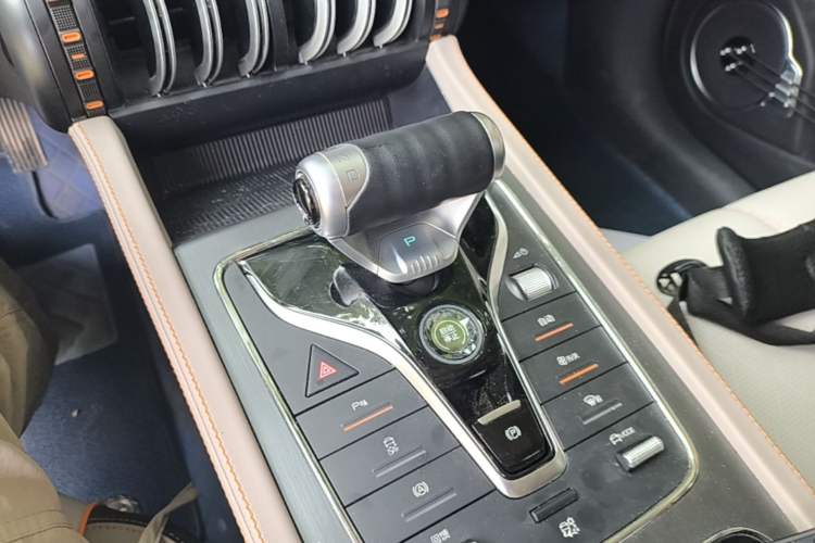 Used BYD Yuan PLUS 2024 Honor Edition 430KM Beyond Model Gear Lever