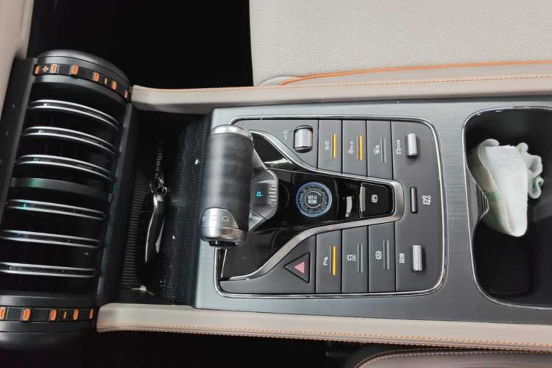 Used BYD Yuan PLUS 2024 Honor Edition 430KM Beyond Model Gear Lever