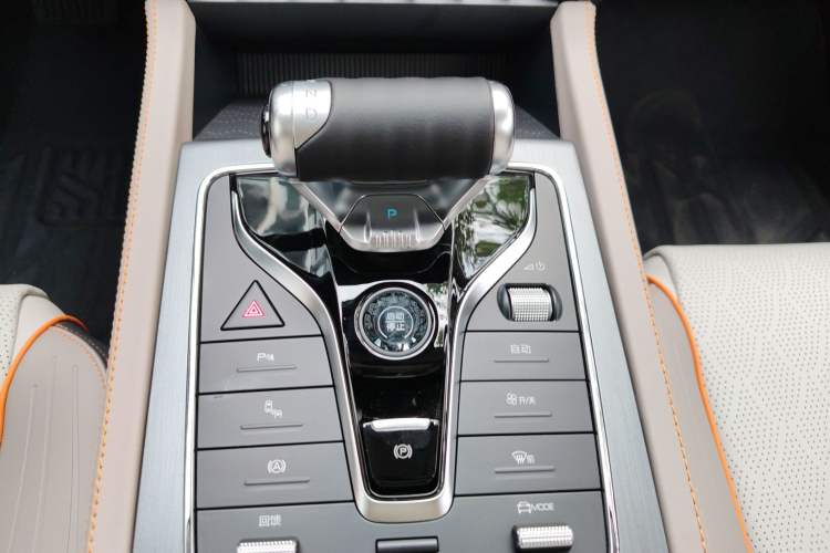 Used BYD Yuan PLUS 2024 Honor Edition 510KM Beyond Model Gear Lever