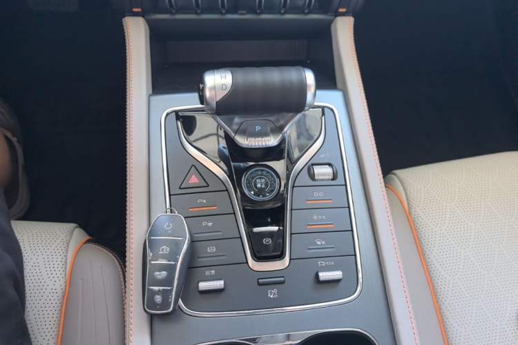 Used BYD Yuan PLUS 2024 Honor Edition 510KM Excellence Model Gear Lever