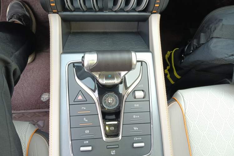 Used BYD Yuan PLUS 2024 Honor Edition 510KM Beyond Model Gear Lever
