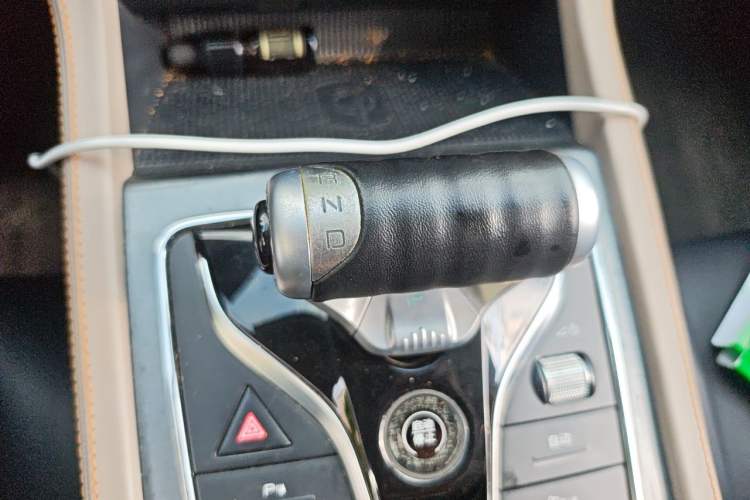 Used BYD Yuan PLUS 2024 Honor Edition 510KM Leading Model Gear Lever