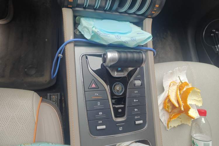 Used BYD Yuan PLUS 2024 Honor Edition 510KM Leading Model Gear Lever