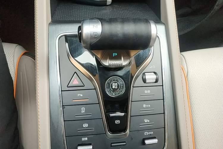 Used BYD Yuan PLUS 2024 Honor Edition 430KM Leading Model Gear Lever
