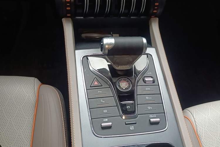 Used BYD Yuan PLUS 2024 Honor Edition 510KM Beyond Model Gear Lever
