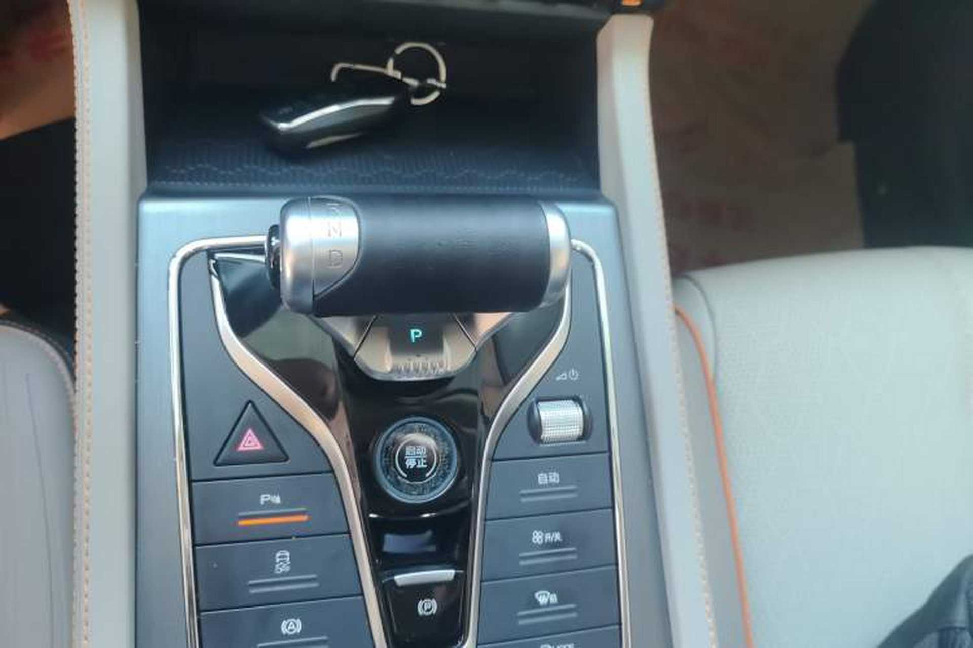 Used BYD Yuan PLUS 2024 Honor Edition 510KM Leading Model Gear Lever