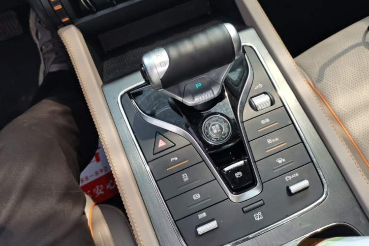 Used BYD Yuan PLUS 2024 Honor Edition 430KM Leading Model Gear Lever