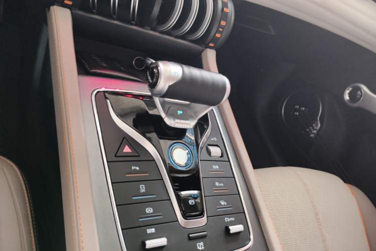 Used BYD Yuan PLUS 2024 Honor Edition 430KM Leading Model Gear Lever