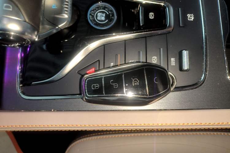Used BYD Yuan PLUS 2024 Honor Edition 510KM Leading Model Interior 1