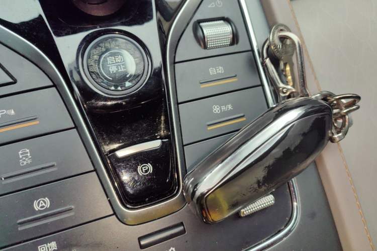 Used BYD Yuan PLUS 2024 Honor Edition 430KM Leading Model Interior 1