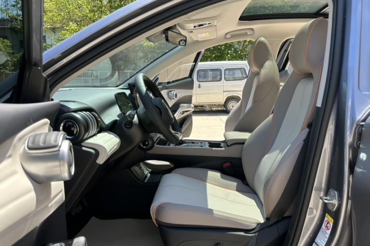 Used BYD Yuan PLUS 2024 Honor Edition 430KM Beyond Model Interior 11