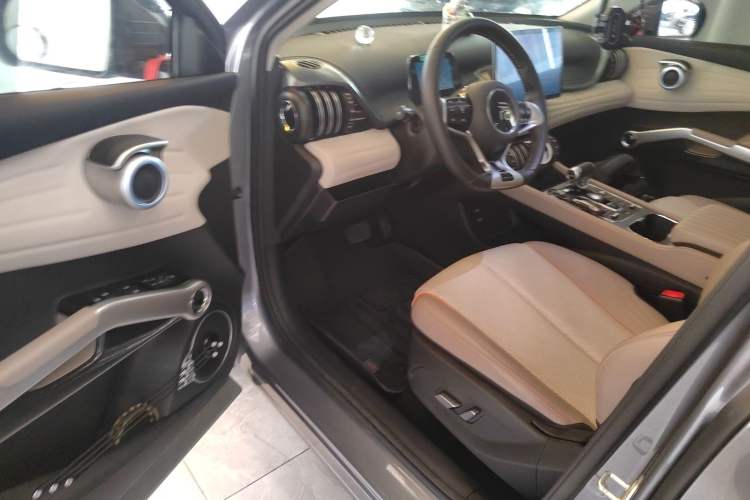 Used BYD Yuan PLUS 2024 Honor Edition 510KM Beyond Model Interior 3