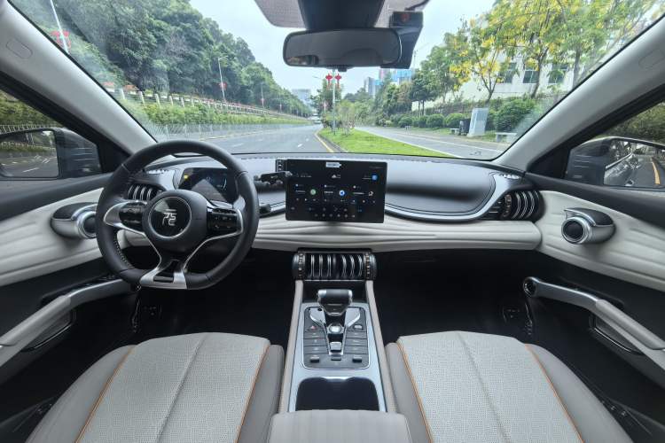 Used BYD Yuan PLUS 2024 Honor Edition 510KM Leading Model Interior 3