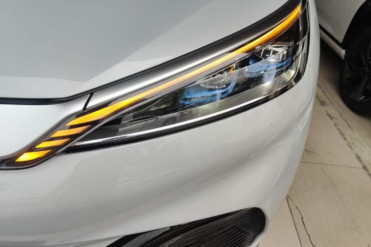 Used BYD Yuan PLUS 2024 Honor Edition 430KM Beyond Model Left Front Headlight