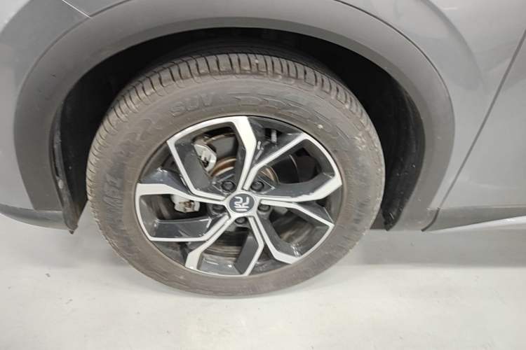 Used BYD Yuan PLUS 2024 Honor Edition 430KM Beyond Model Left Front Wheel Hub