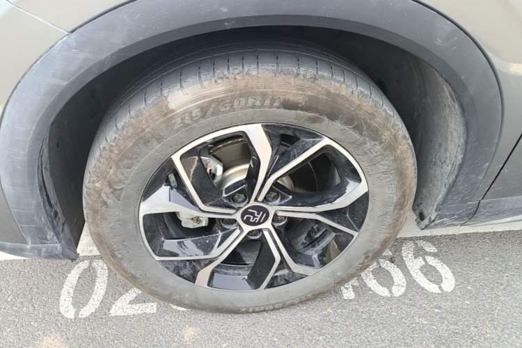 Used BYD Yuan PLUS 2024 Honor Edition 430KM Beyond Model Left Front Wheel Hub