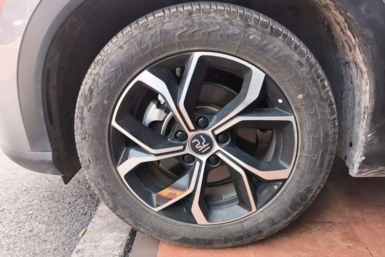 Used BYD Yuan PLUS 2024 Honor Edition 430KM Leading Model Left Front Wheel Hub