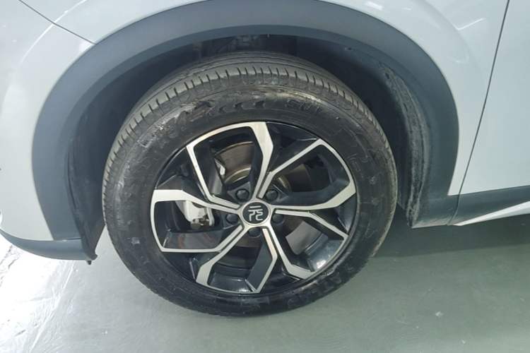 Used BYD Yuan PLUS 2024 Honor Edition 430KM Beyond Model Left Front Wheel Hub