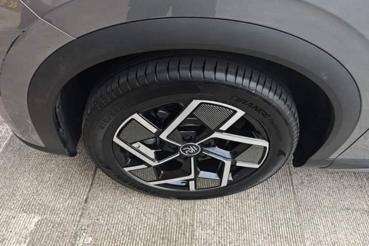 Used BYD Yuan PLUS 2024 Honor Edition 510KM Beyond Model Left Front Wheel Hub