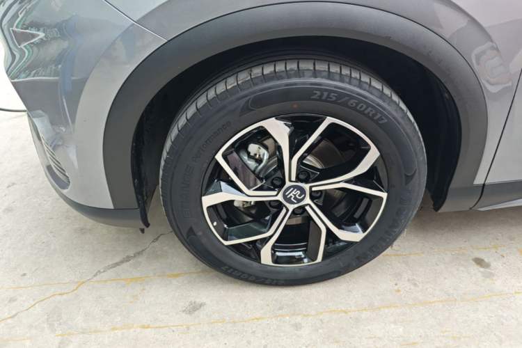 Used BYD Yuan PLUS 2024 Honor Edition 430KM Beyond Model Left Front Wheel Hub