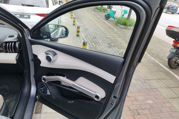 Used BYD Yuan PLUS 2024 Honor Edition 510KM Beyond Model Right Front Door Interior