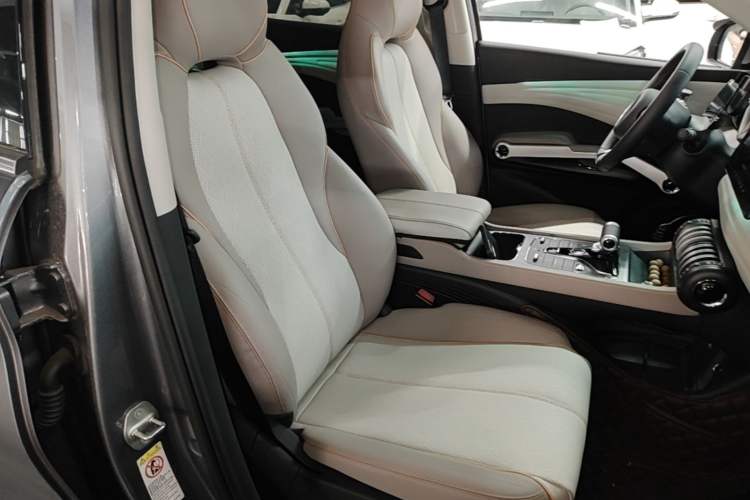 Used BYD Yuan PLUS 2024 Honor Edition 430KM Beyond Model Right Front Seat