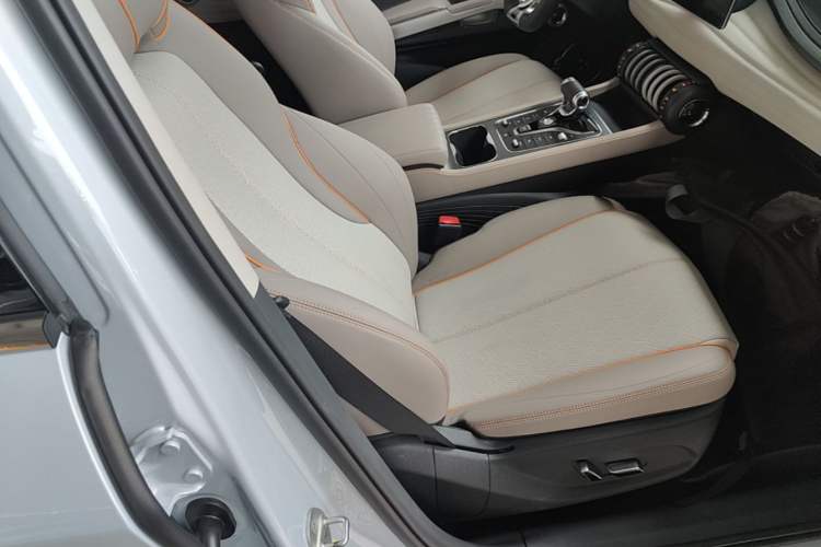 Used BYD Yuan PLUS 2024 Honor Edition 430KM Beyond Model Right Front Seat