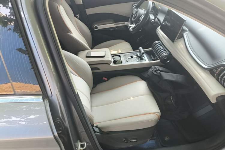 Used BYD Yuan PLUS 2024 Honor Edition 430KM Beyond Model Right Front Seat