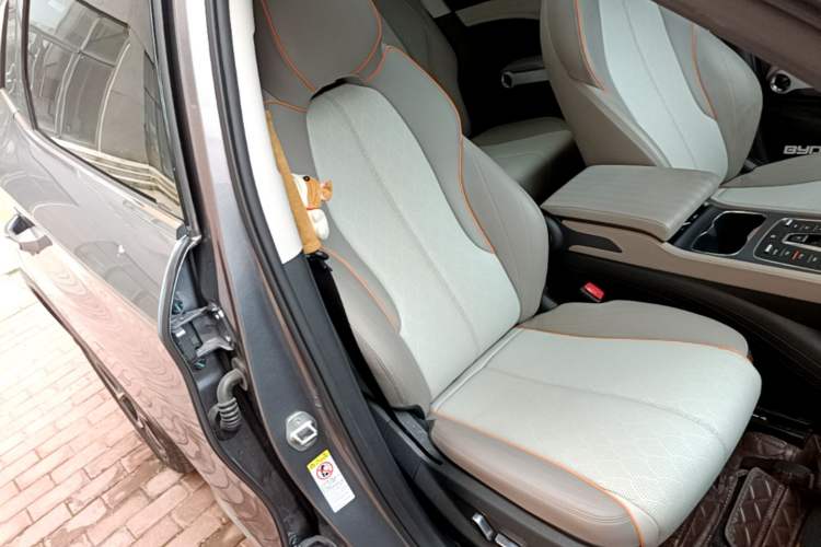 Used BYD Yuan PLUS 2024 Honor Edition 510KM Excellence Model Right Front Seat