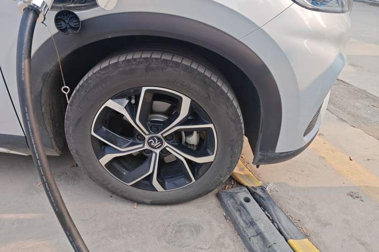 Used BYD Yuan PLUS 2024 Honor Edition 510KM Leading Model Right Front Wheel Hub
