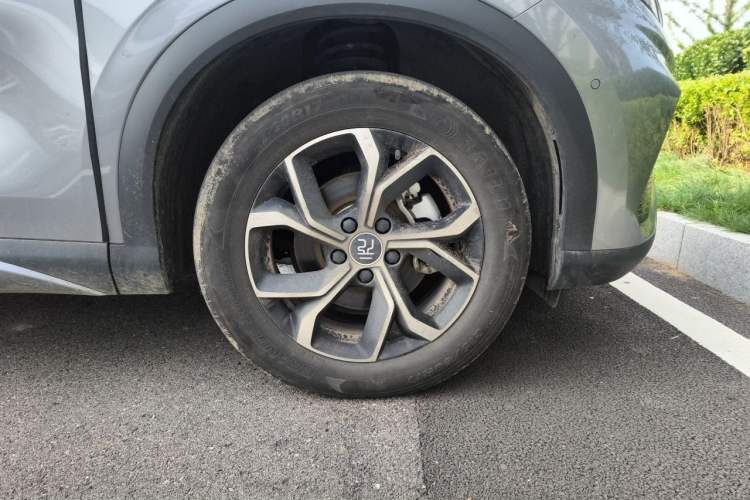 Used BYD Yuan PLUS 2024 Honor Edition 510KM Leading Model Right Front Wheel Hub