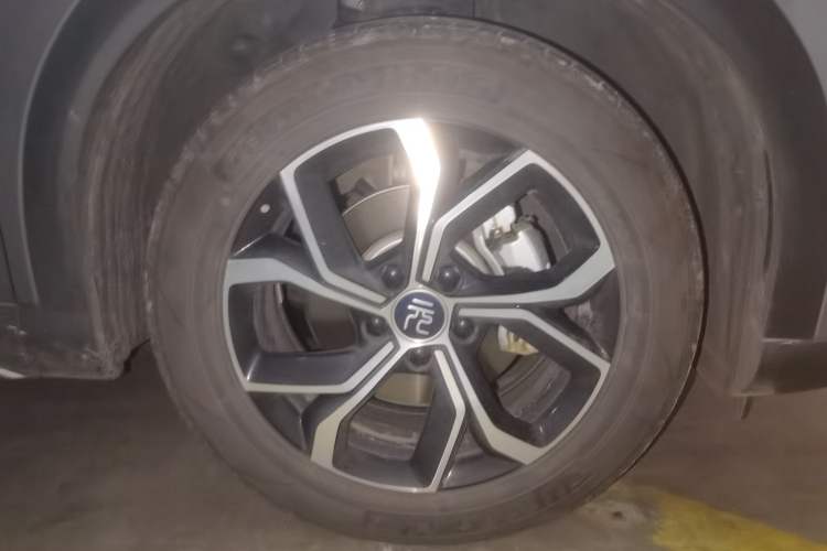 Used BYD Yuan PLUS 2024 Honor Edition 430KM Leading Model Right Front Wheel Hub