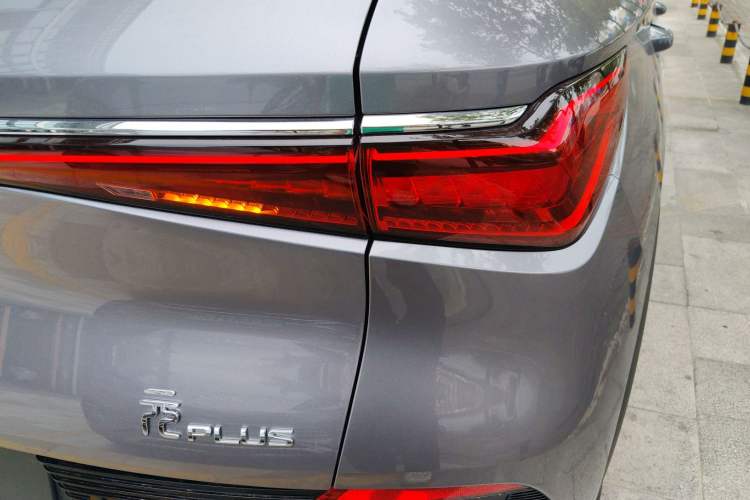 Used BYD Yuan PLUS 2024 Honor Edition 510KM Beyond Model Right Rear Taillight