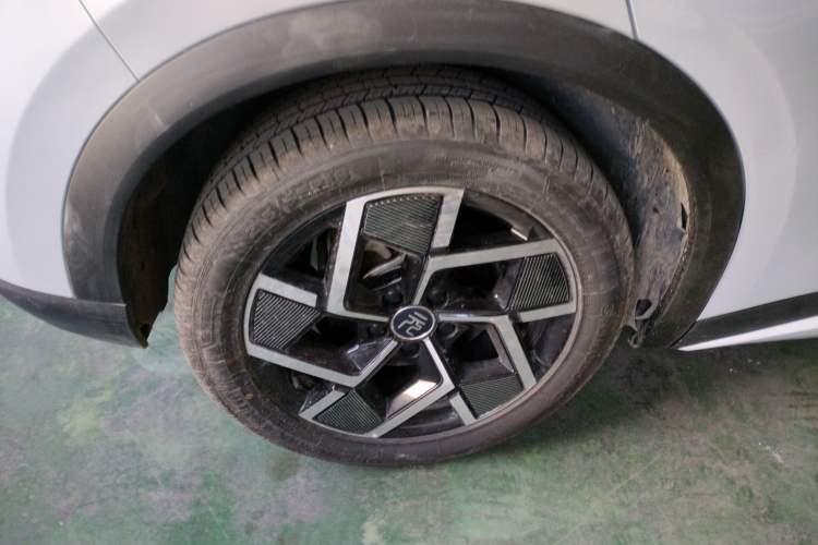 Used BYD Yuan PLUS 2024 Honor Edition 510KM Beyond Model Right Rear Wheel Hub