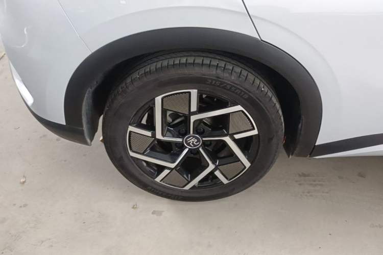Used BYD Yuan PLUS 2024 Honor Edition 510KM Beyond Model Right Rear Wheel Hub