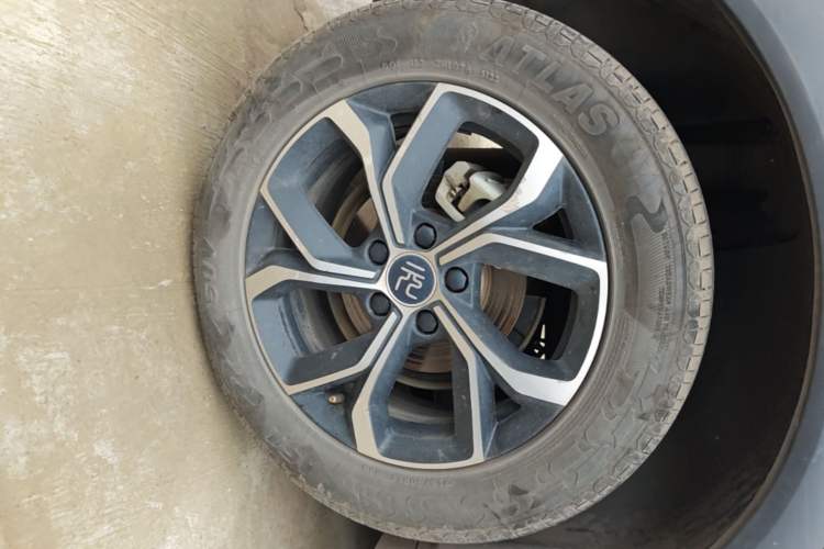 Used BYD Yuan PLUS 2024 Honor Edition 430KM Leading Model Right Rear Wheel Hub
