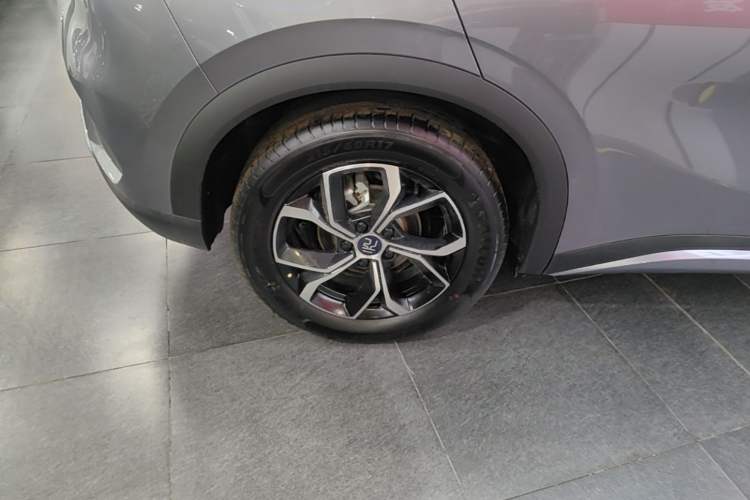 Used BYD Yuan PLUS 2024 Honor Edition 510KM Leading Model Right Rear Wheel Hub