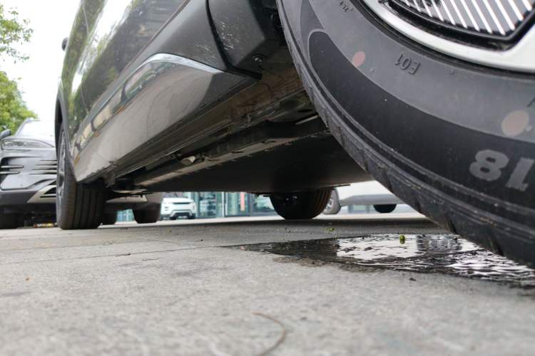 Used BYD Yuan PLUS 2024 Honor Edition 510KM Beyond Model Right Side Sill