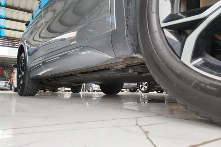 Used BYD Yuan PLUS 2024 Honor Edition 430KM Leading Model Right Side Sill