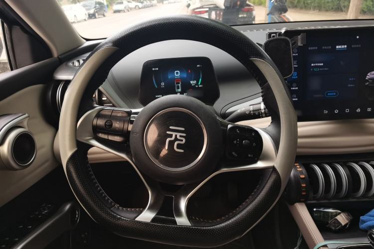 Used BYD Yuan PLUS 2024 Honor Edition 510KM Leading Model Steering Wheel