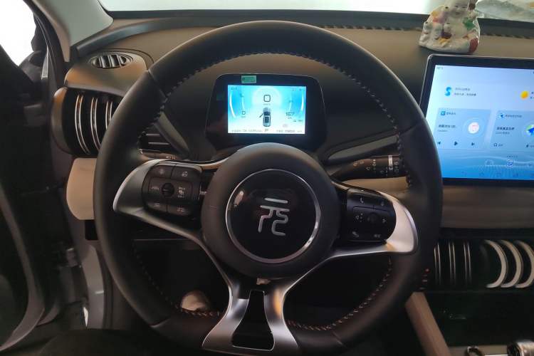 Used BYD Yuan PLUS 2024 Honor Edition 510KM Beyond Model Steering Wheel