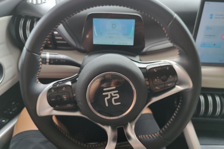 Used BYD Yuan PLUS 2024 Honor Edition 430KM Beyond Model Steering Wheel