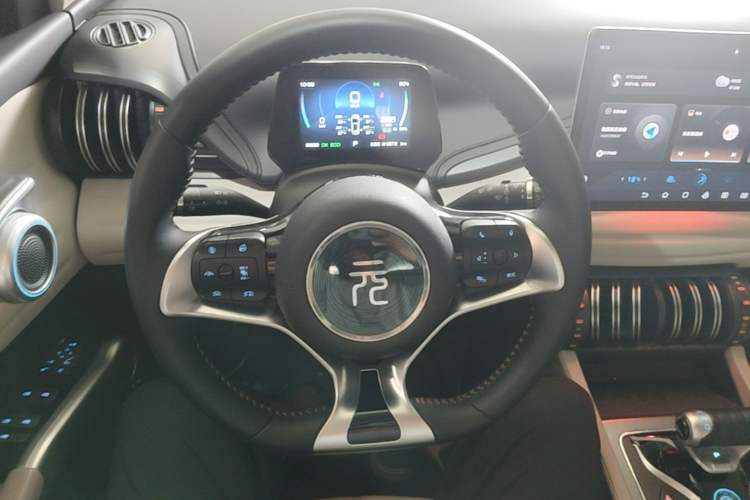 Used BYD Yuan PLUS 2024 Honor Edition 430KM Beyond Model Steering Wheel